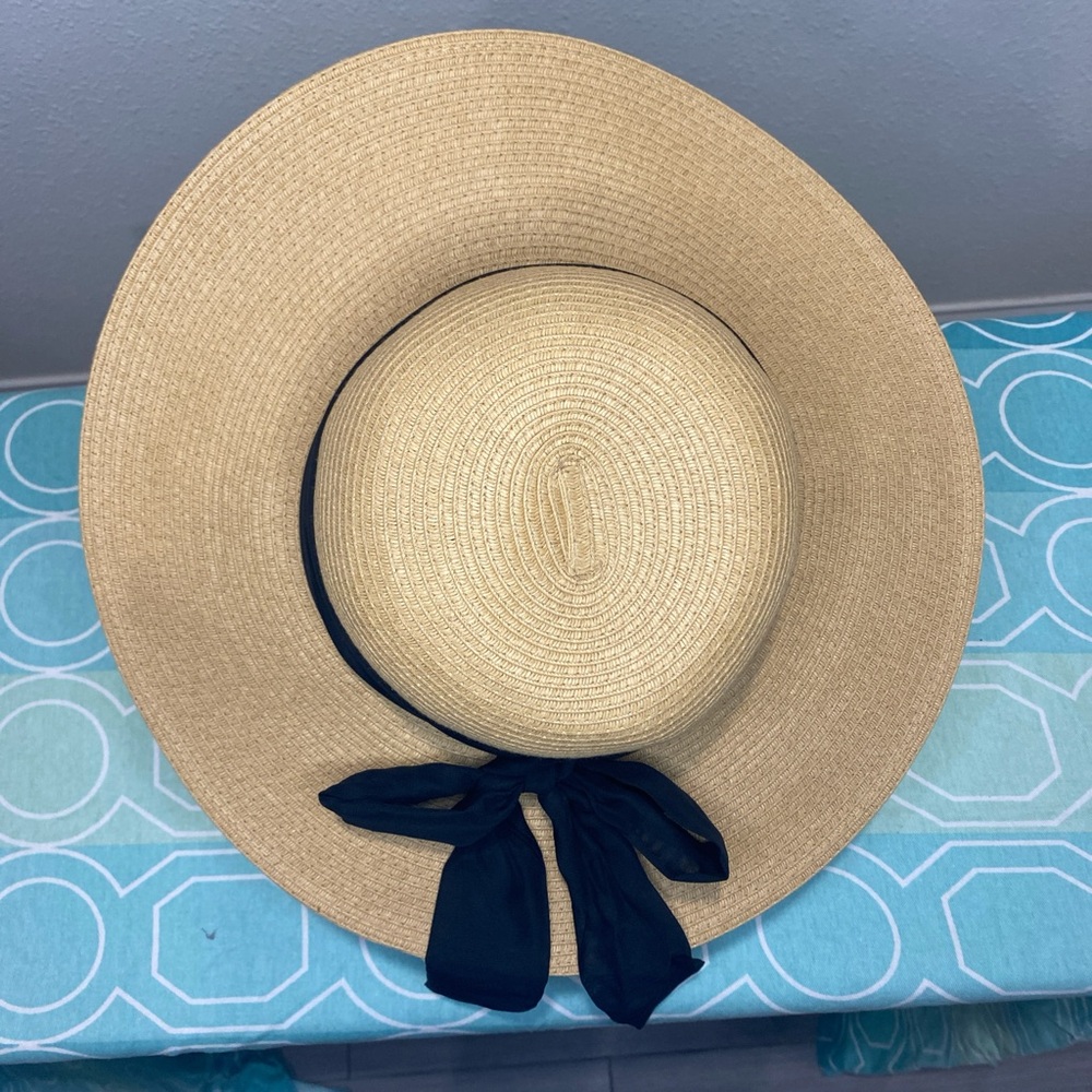 Haute Hippie Tan Hat with Black Ribbon ⭐️ - Picture 4 of 6